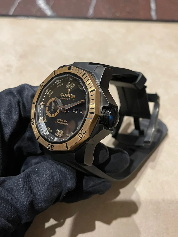 Corum Admiral's Cup Seafender Deep Hull Dive Cup Seafender